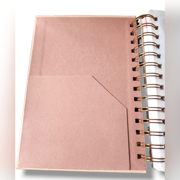 Hardcover Wedding Planner - Picture 2 of 6